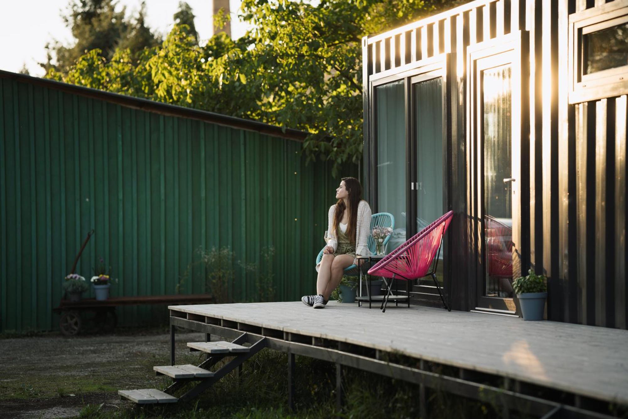 Container * Decin